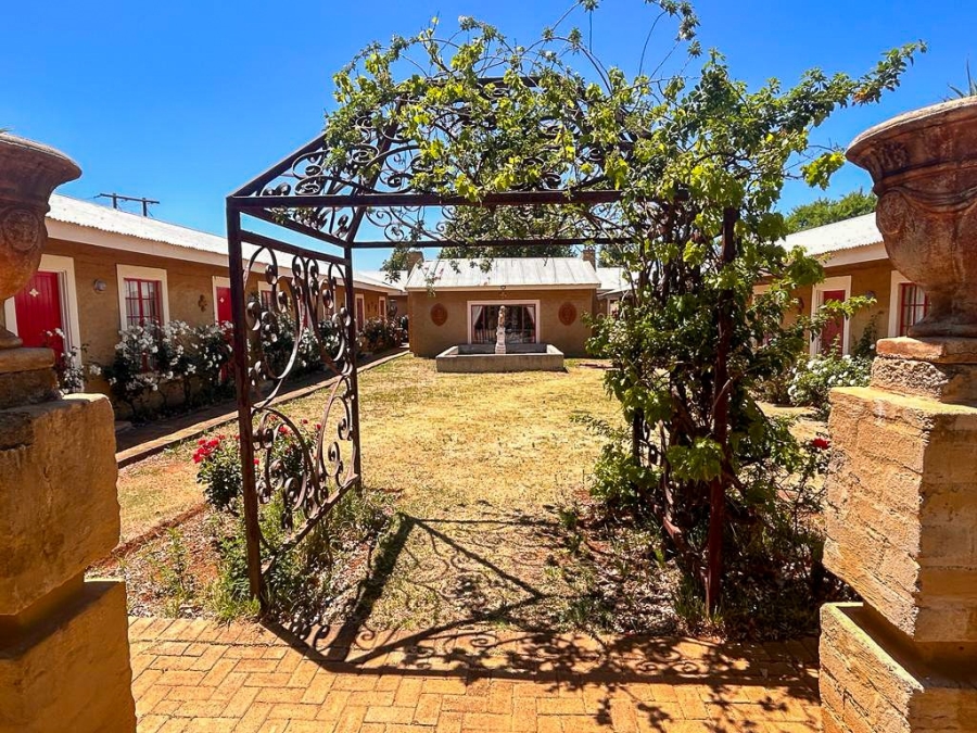 8 Bedroom Property for Sale in Potchefstroom Rural North West